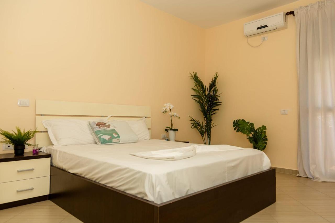 Bay Inn Apartment Sea Front Vlorë Buitenkant foto